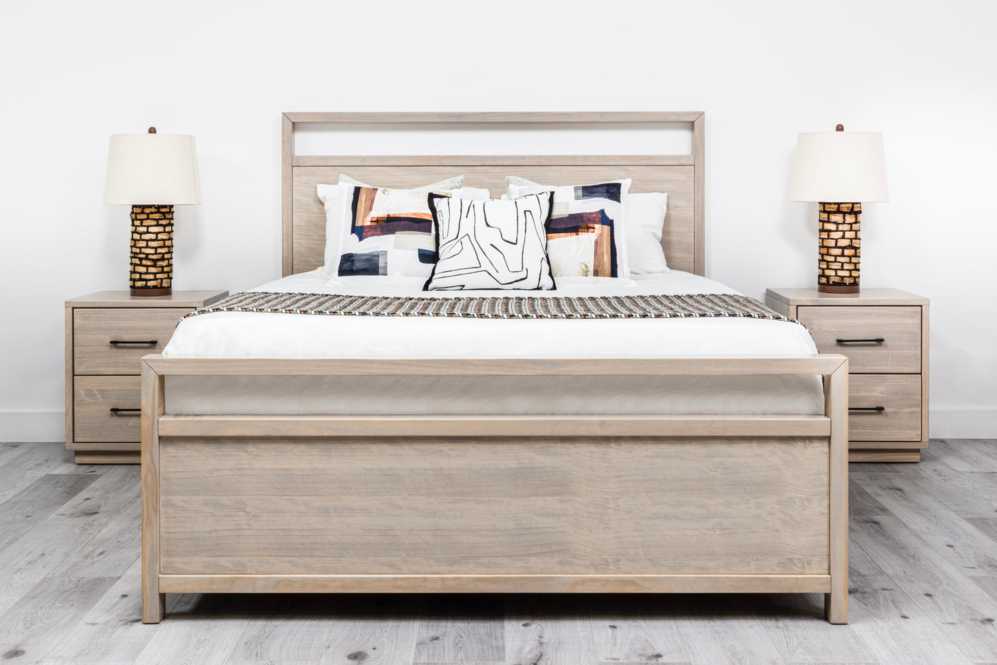 Vista Queen Bed