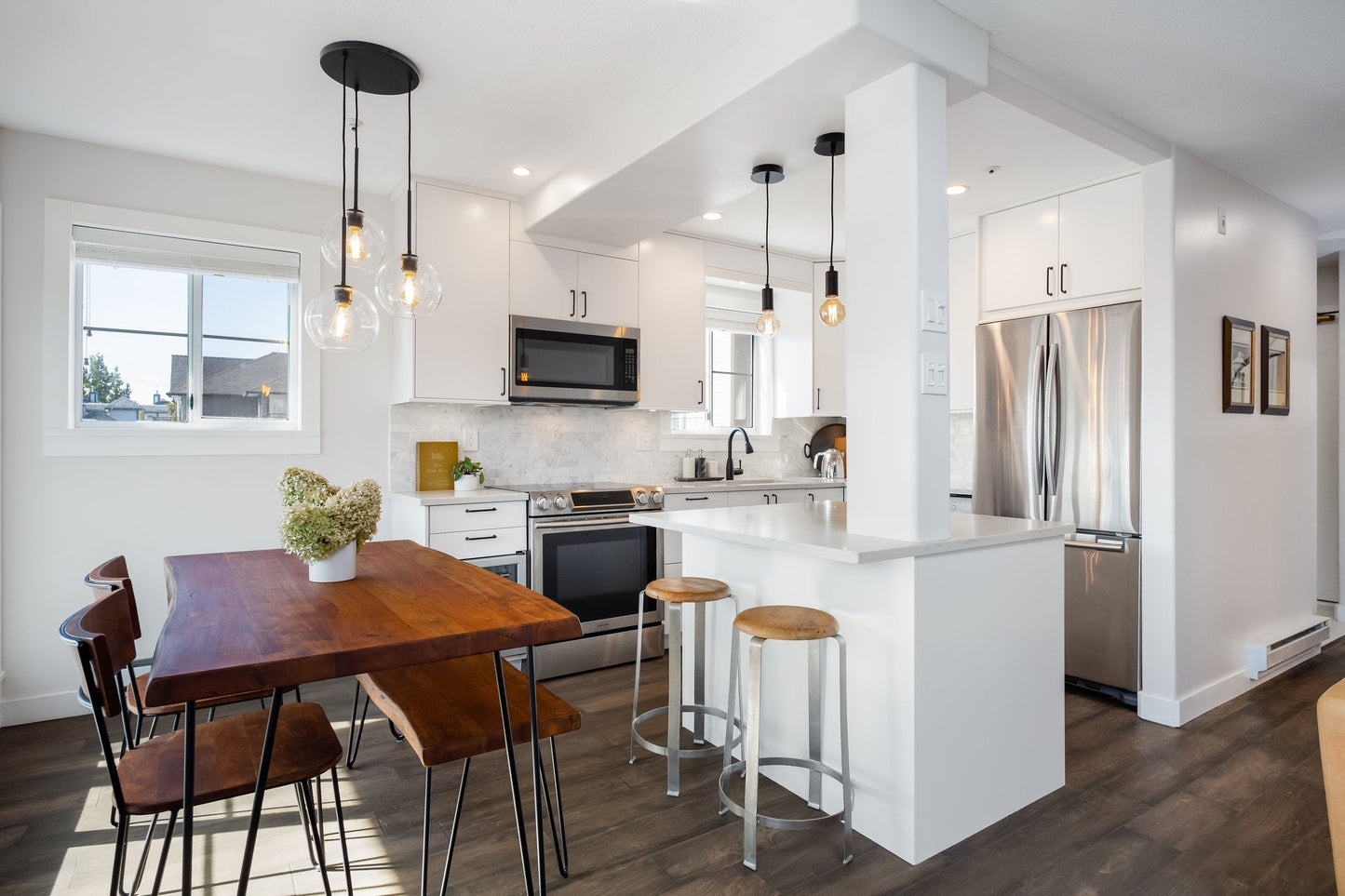 Organic Chair - Matte Brown