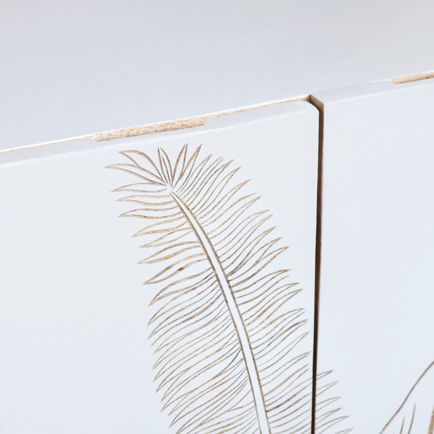 Seaside four-door Sideboard