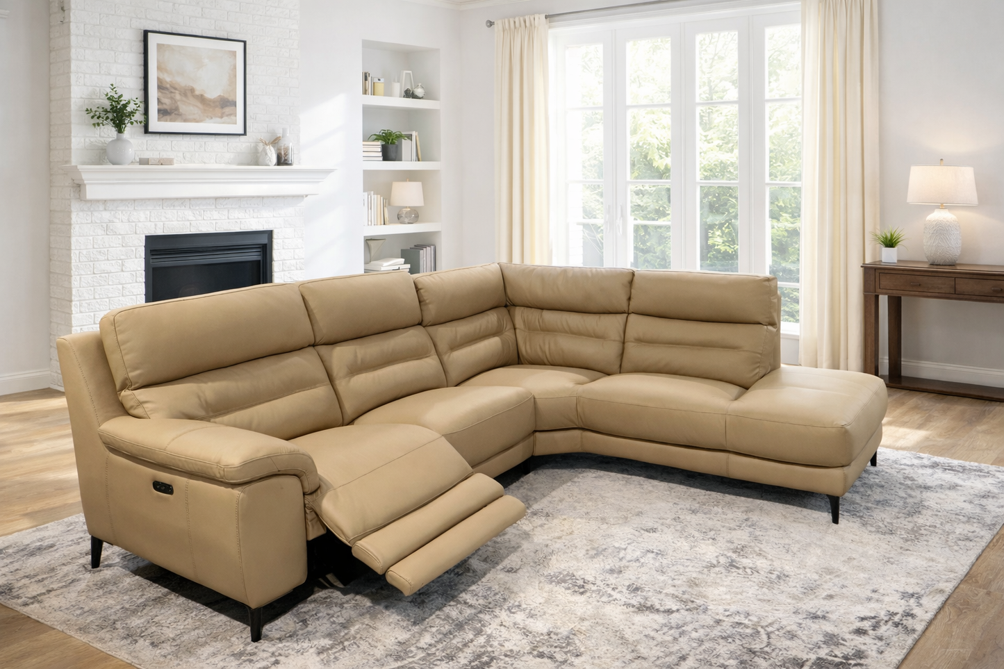 Everest Leather Power Reclining Sectional with USB Charging