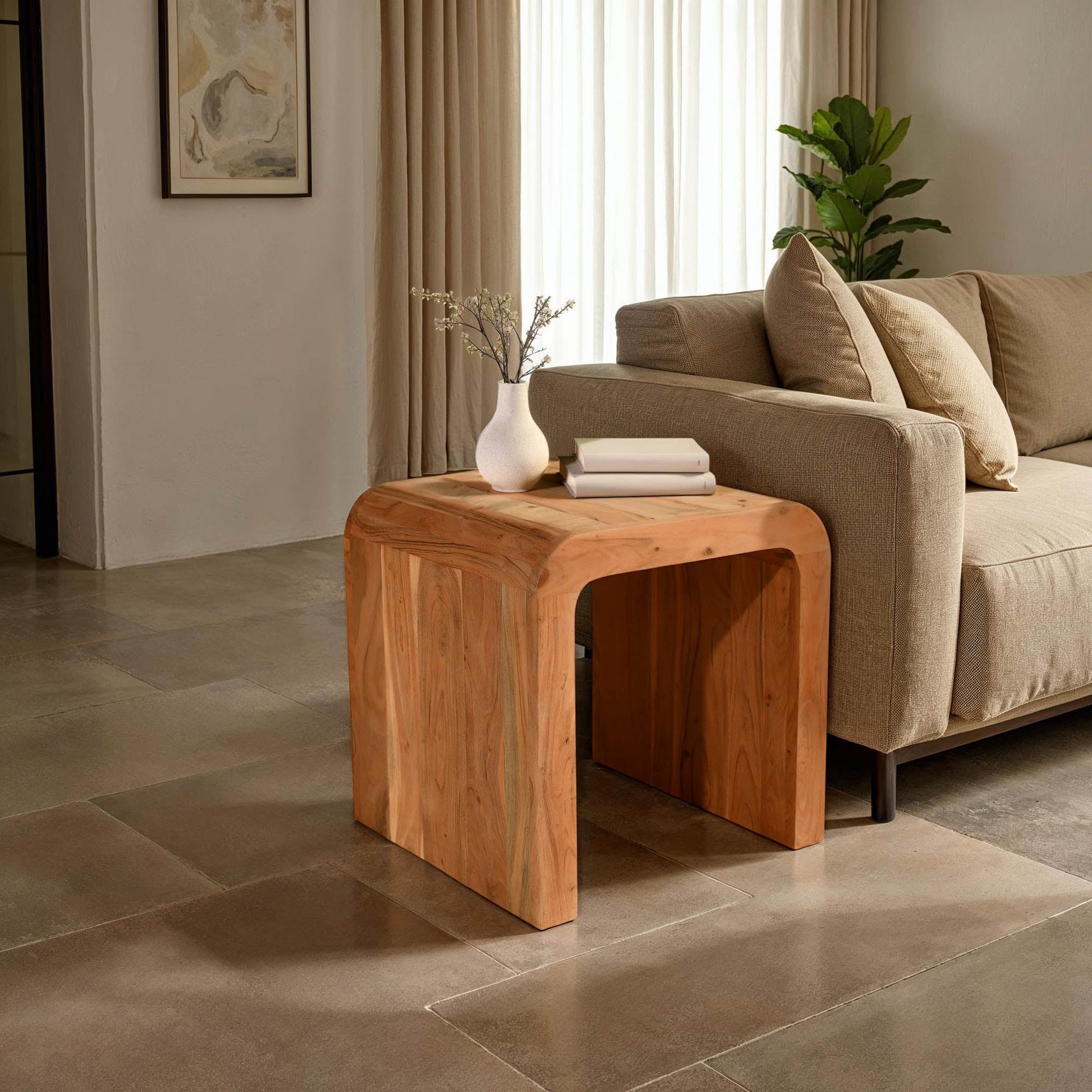 Form Curve Side Table
