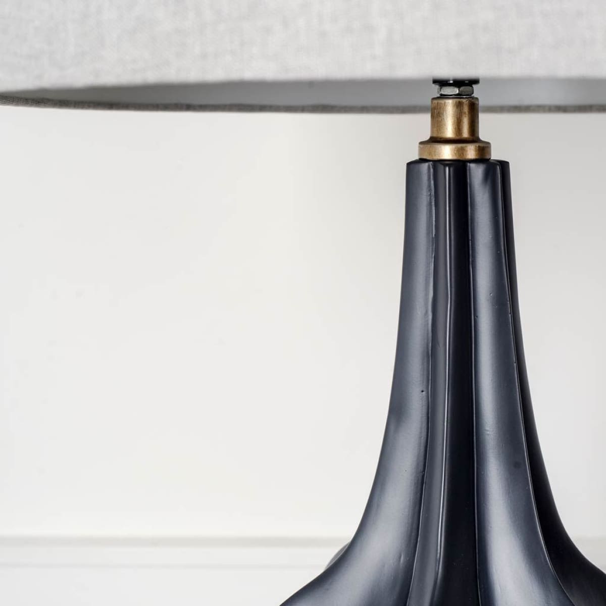 Bravar Table Lamp Gray/Blue Resin | Gray Shade - table-lamps