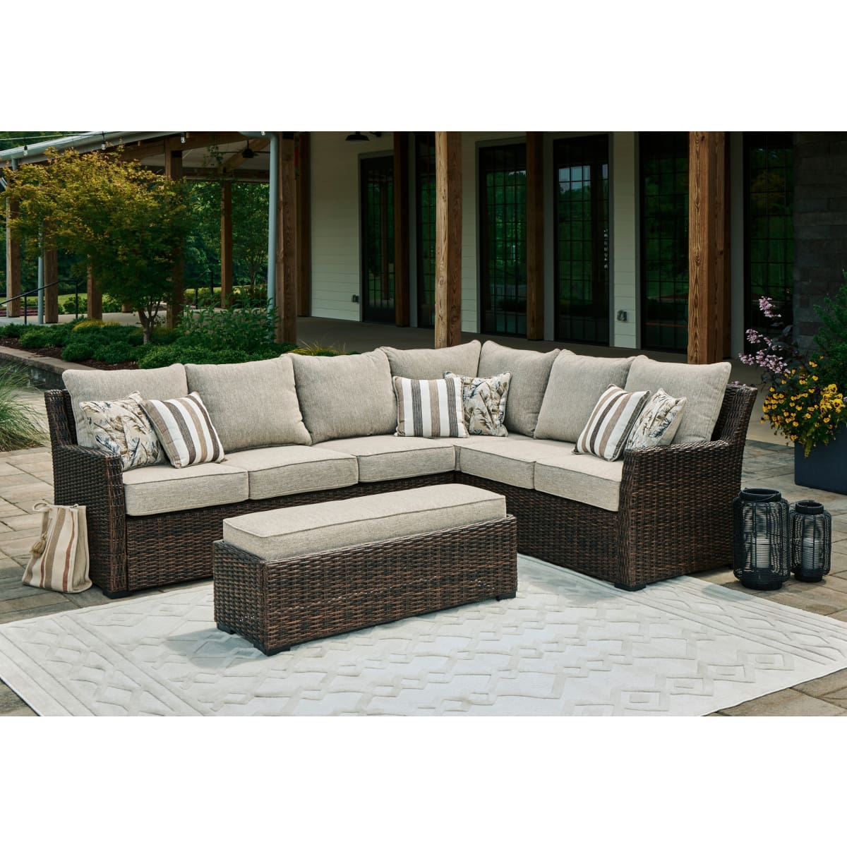 Brook Ranch Sofa SEC/Bench w/CUSH (3/CN) - Outdoor Sofa