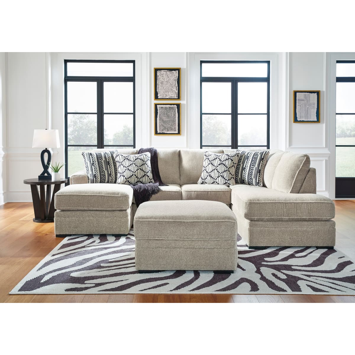 Calnita 2-Piece Sectional with Chaise - Sectional