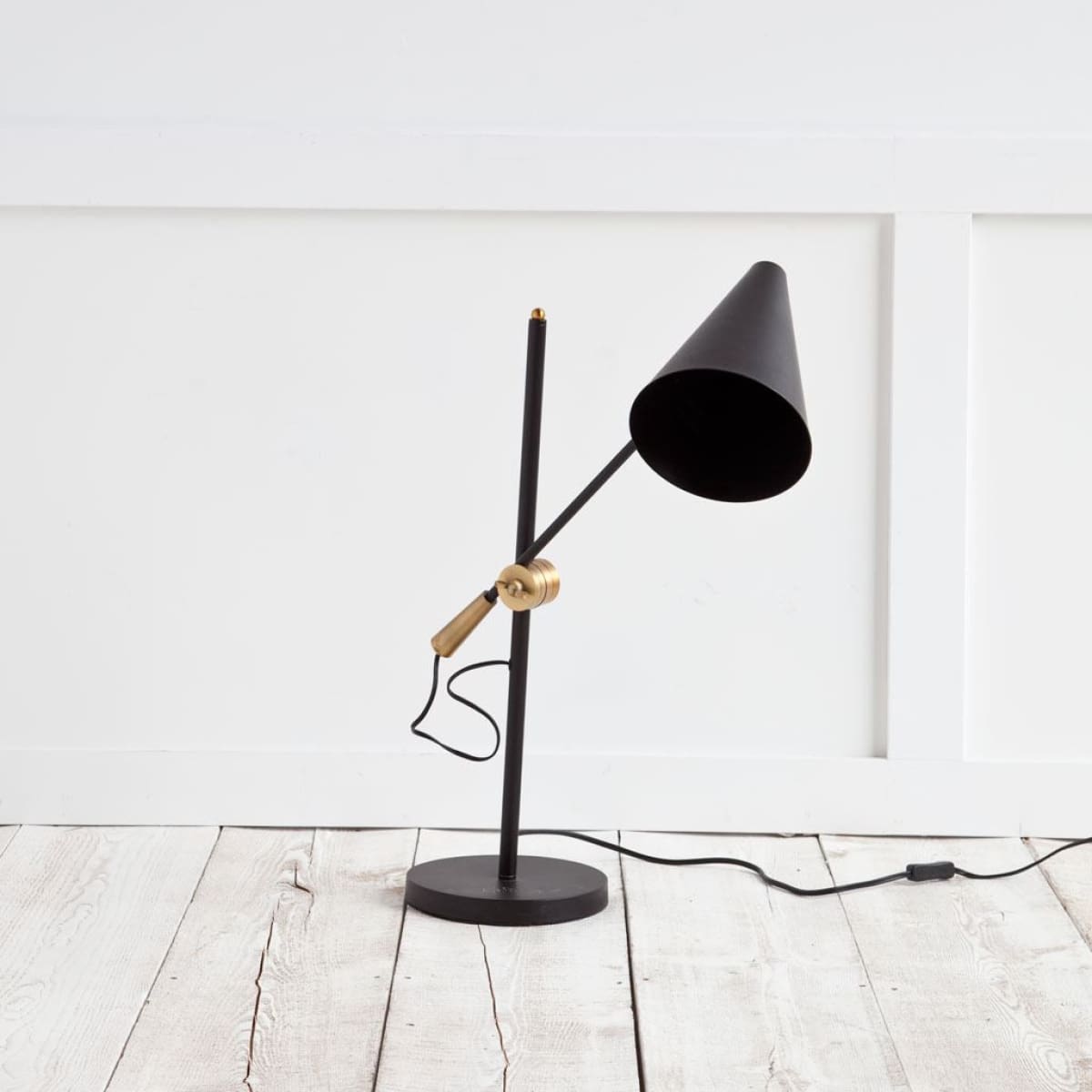 Fragon Table Lamp Black Metal - table-lamps