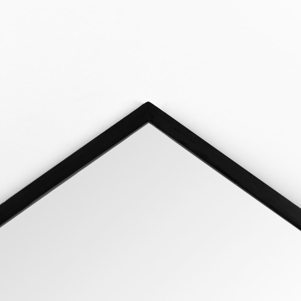 Giovanna Wall Mirror Black Metal | Ogee Arch - wall-mirrors-grouped