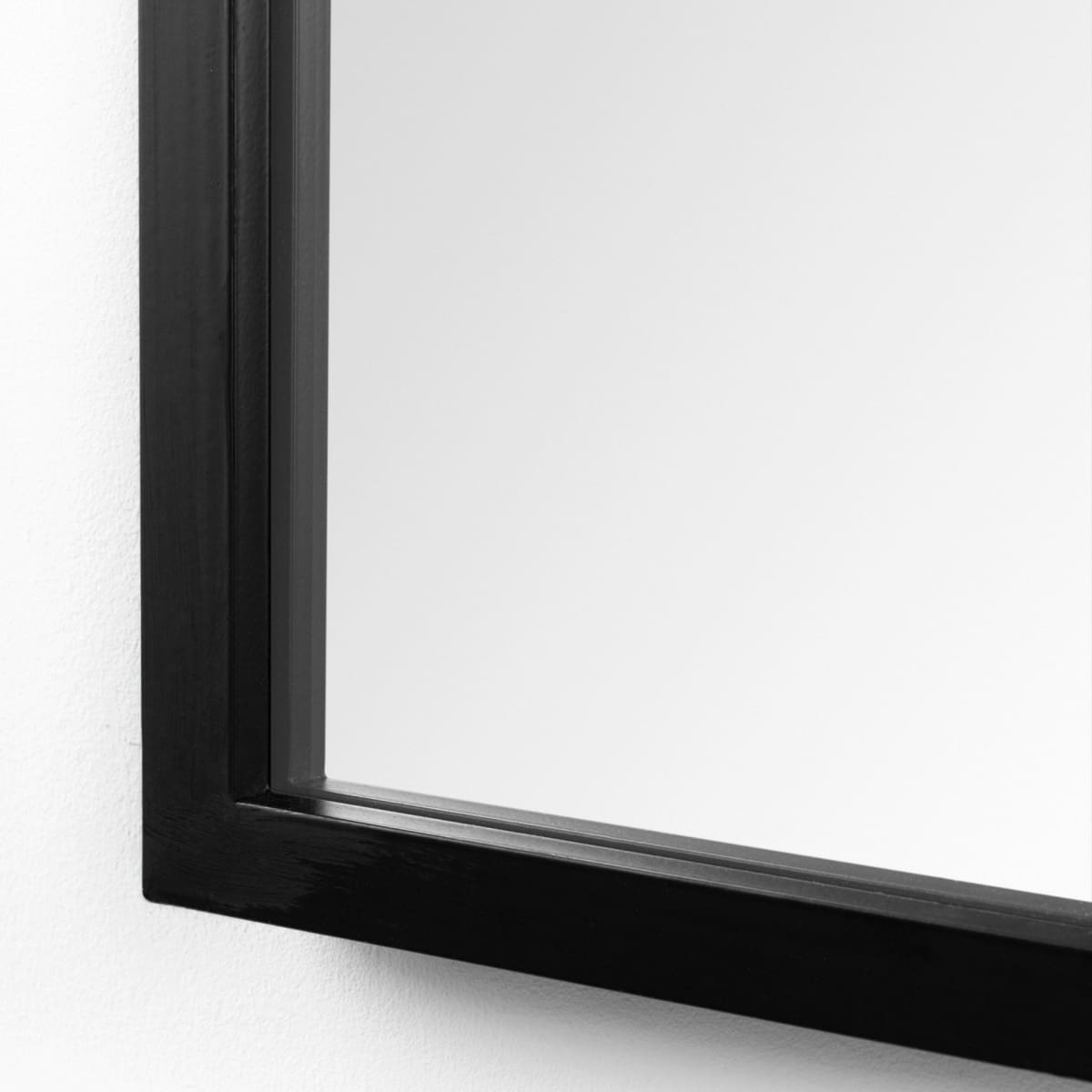 Giovanna Wall Mirror Black Metal | Ogee Arch - wall-mirrors-grouped