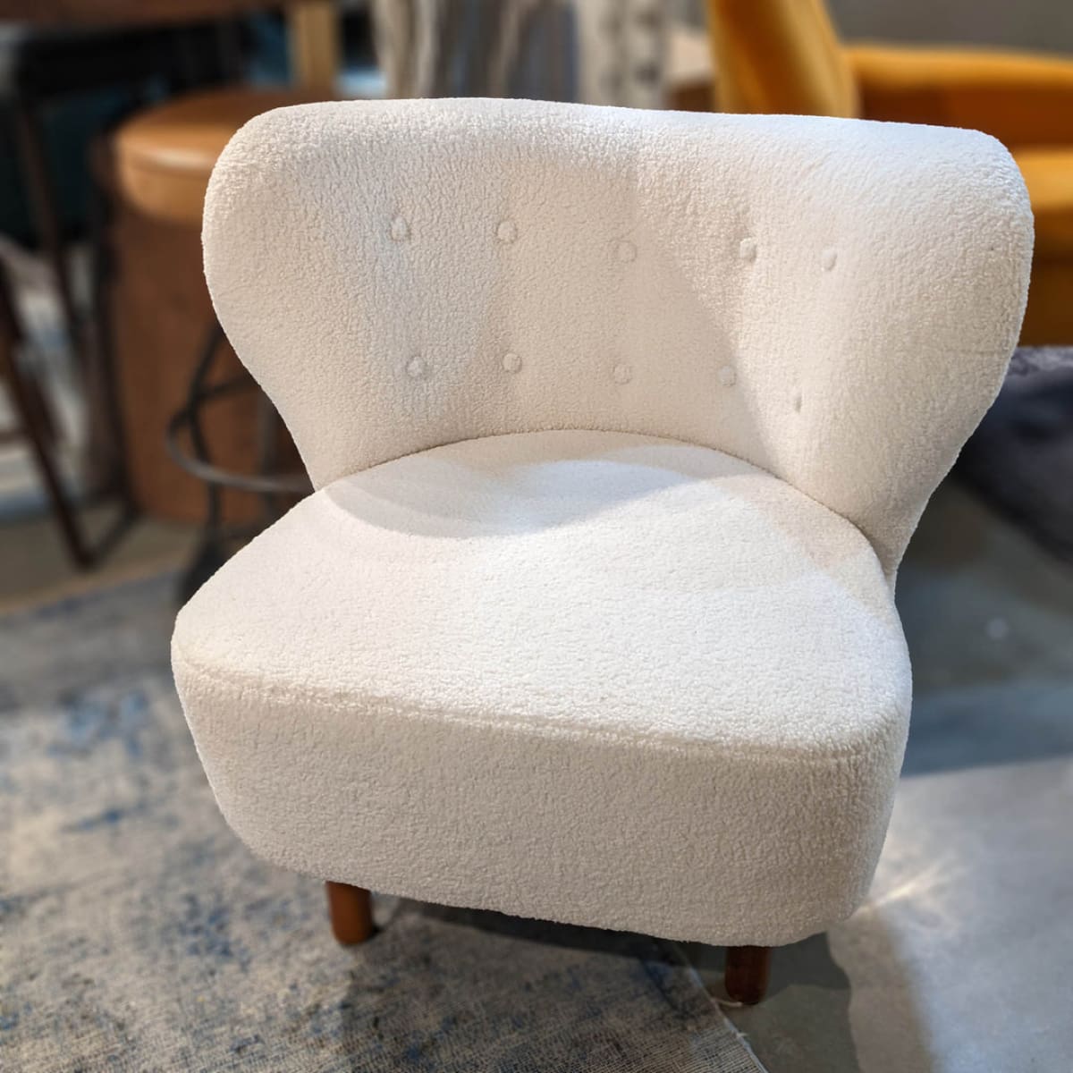 Mellow Club Chair - lh-import-accent-club-chairs