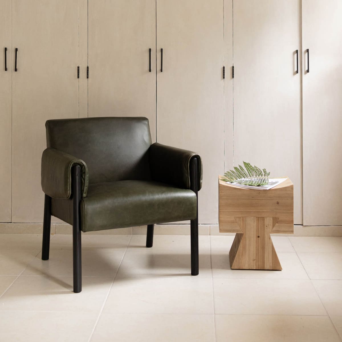 Pieta Stool - lh-import-stools