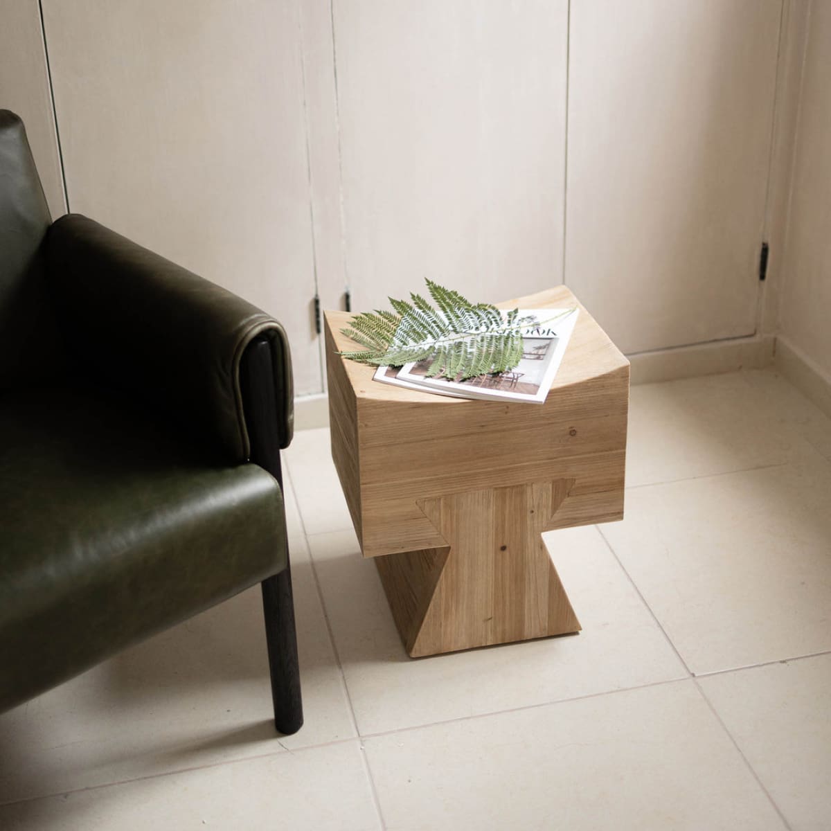 Pieta Stool - lh-import-stools