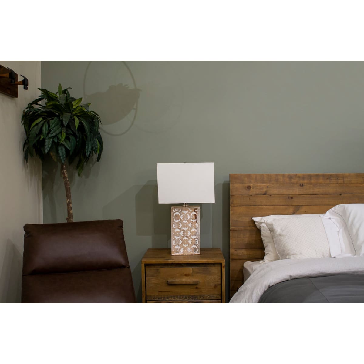 Skye Blossom Lamp - lh-import-lamps