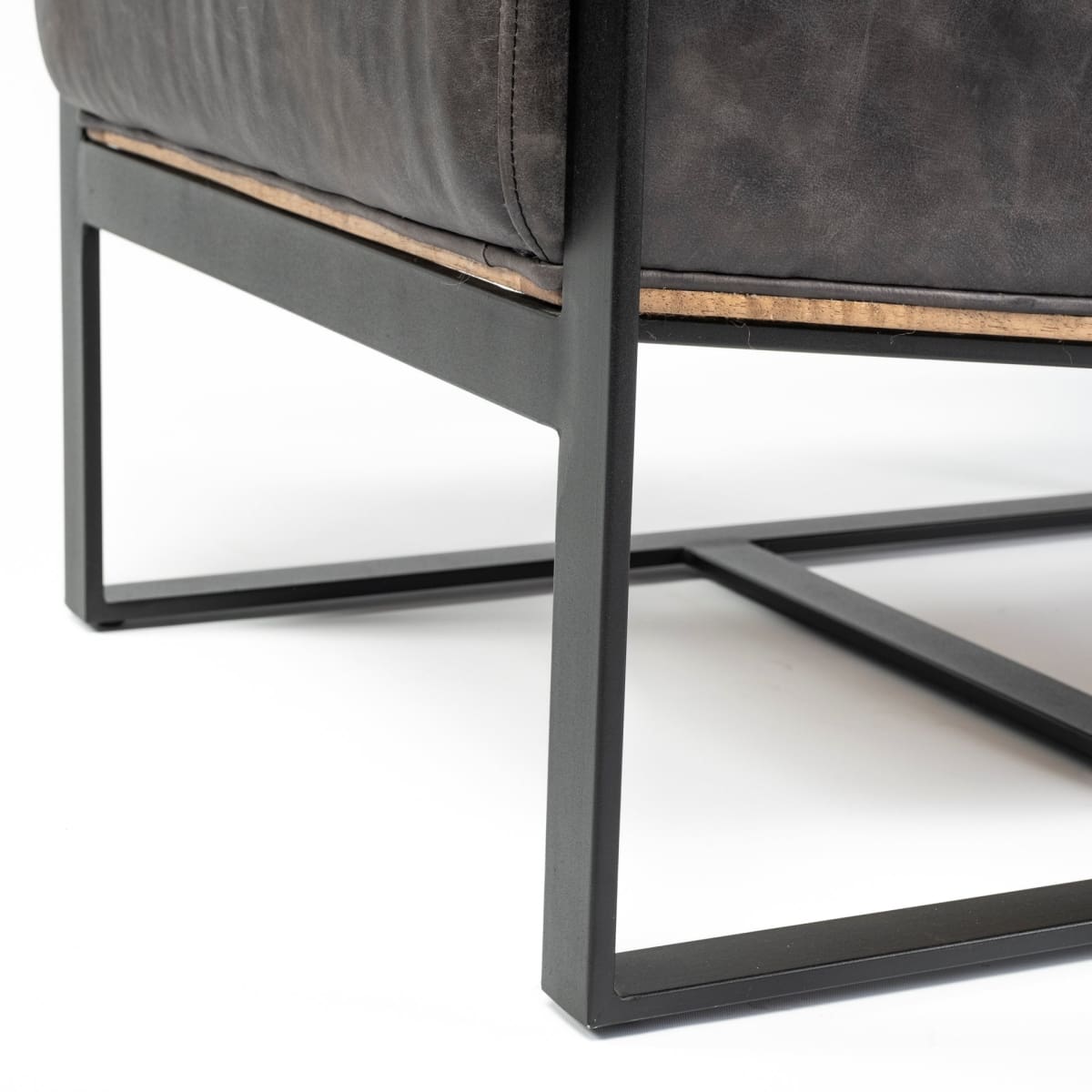 Stamford Leather Accent Chair Black Leather | Black Metal - accent-chairs