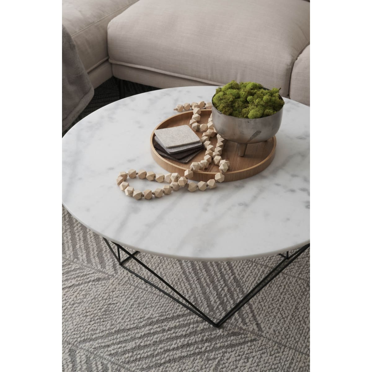 Valencia Round Coffee Table - White Marble/Black Matte - lh-import-coffee-tables