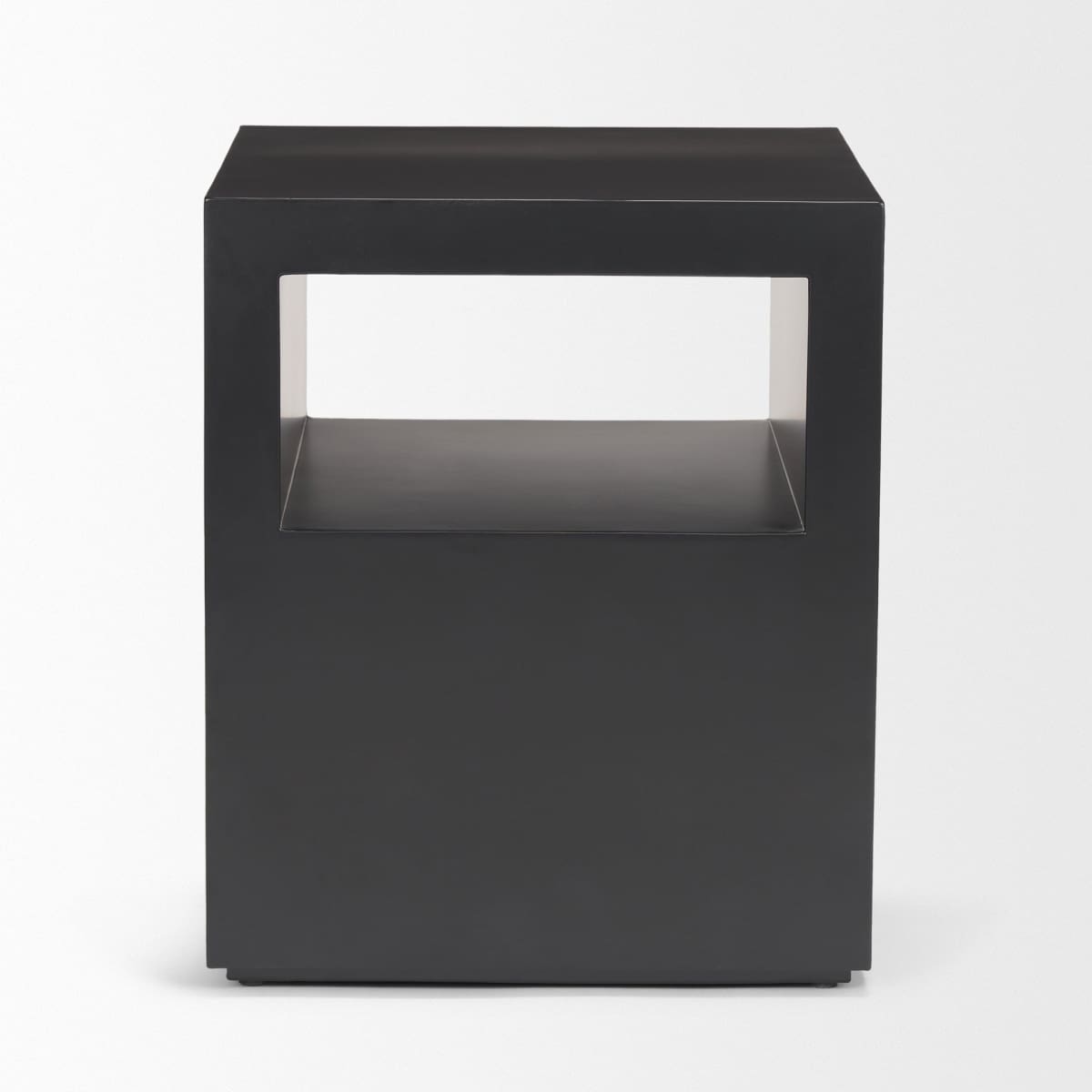 Vondra Accent Table Matte Black | Metal - accent-tables