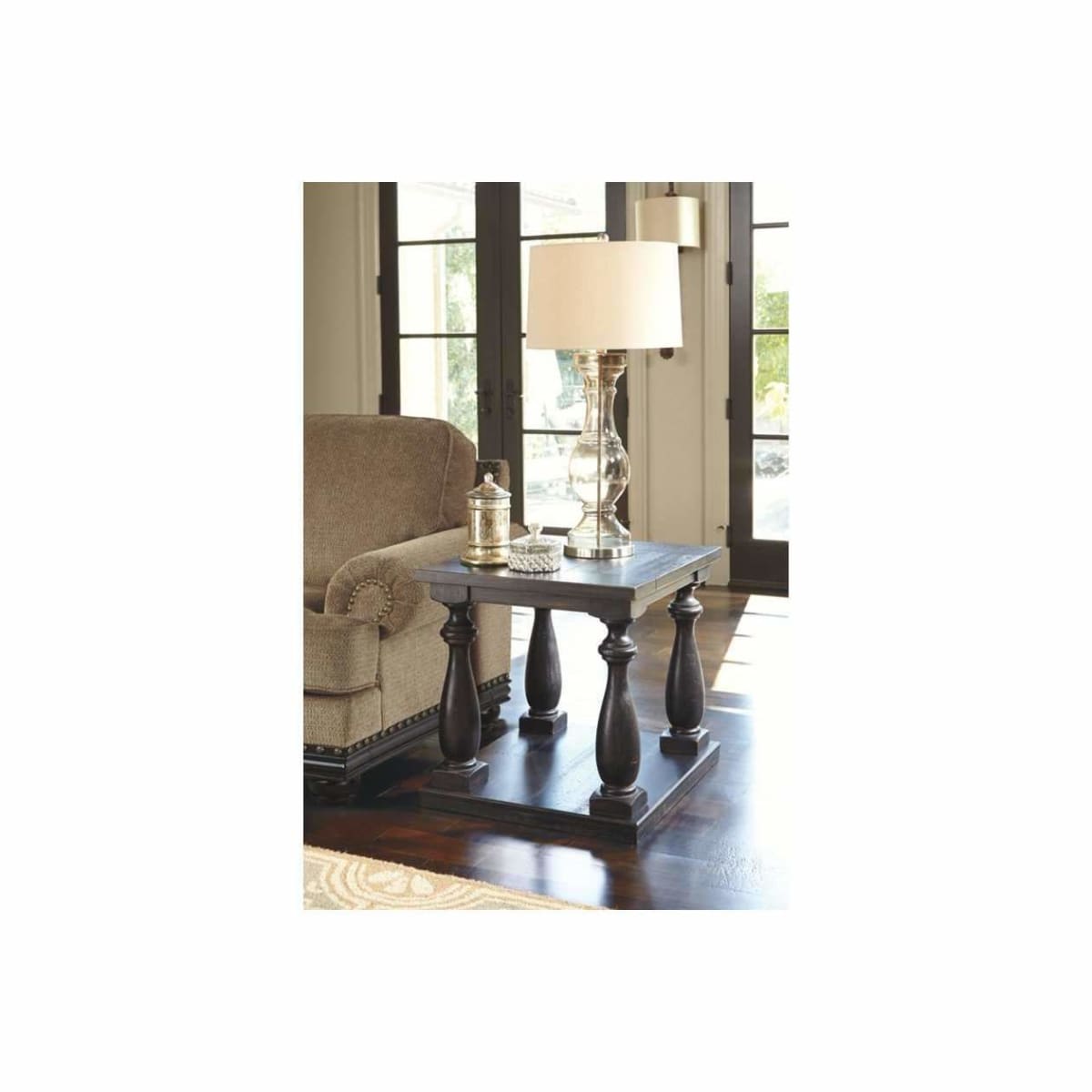 Mallacar End Table - END TABLE/SIDE TABLE
